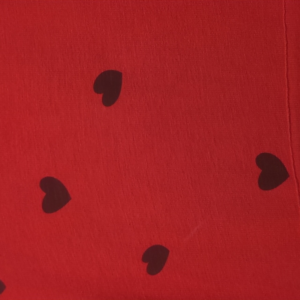 Monrow heart medium hood top